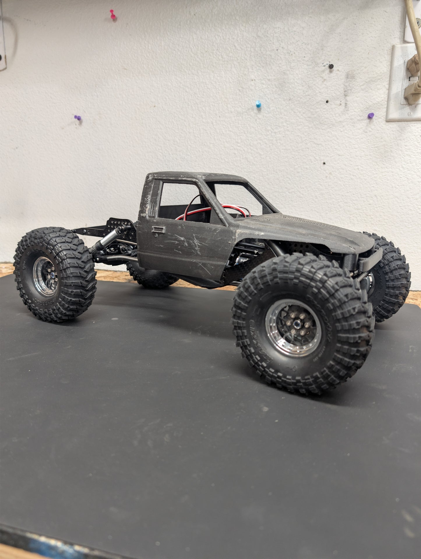 Traxxas GTS Shock perches