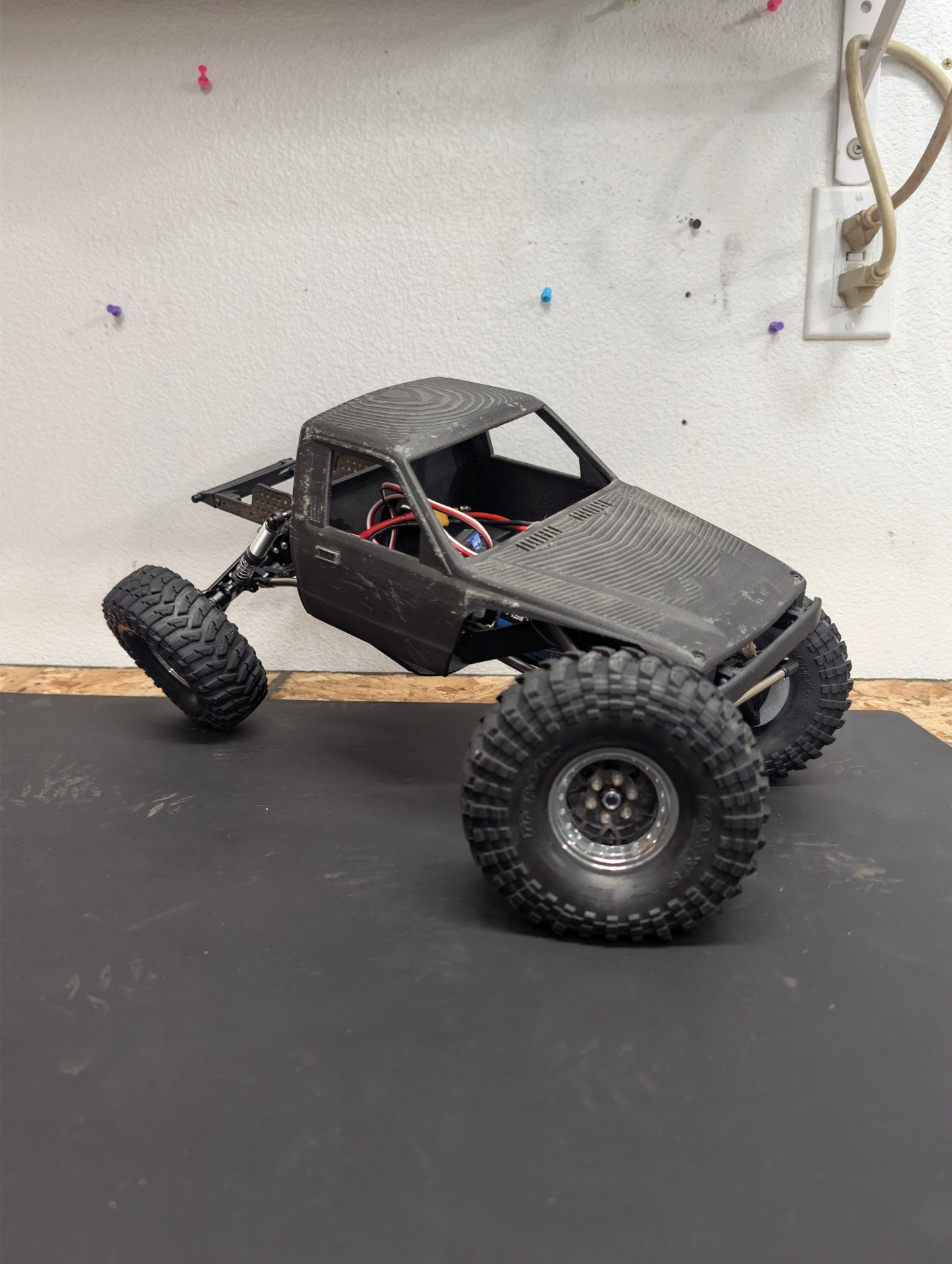 Traxxas GTS Shock perches
